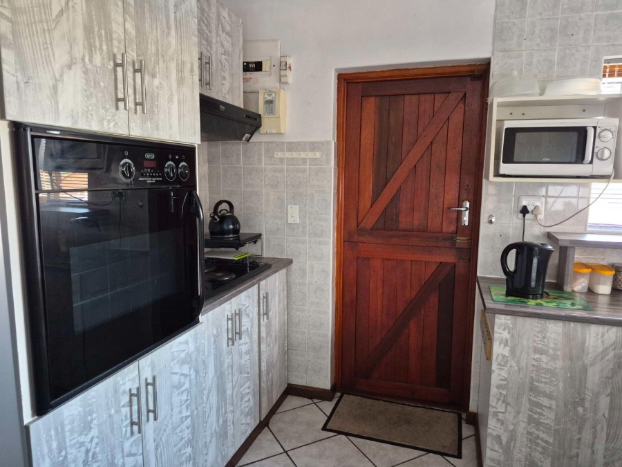 3 Bedroom Property for Sale in Kabega Park Eastern Cape
